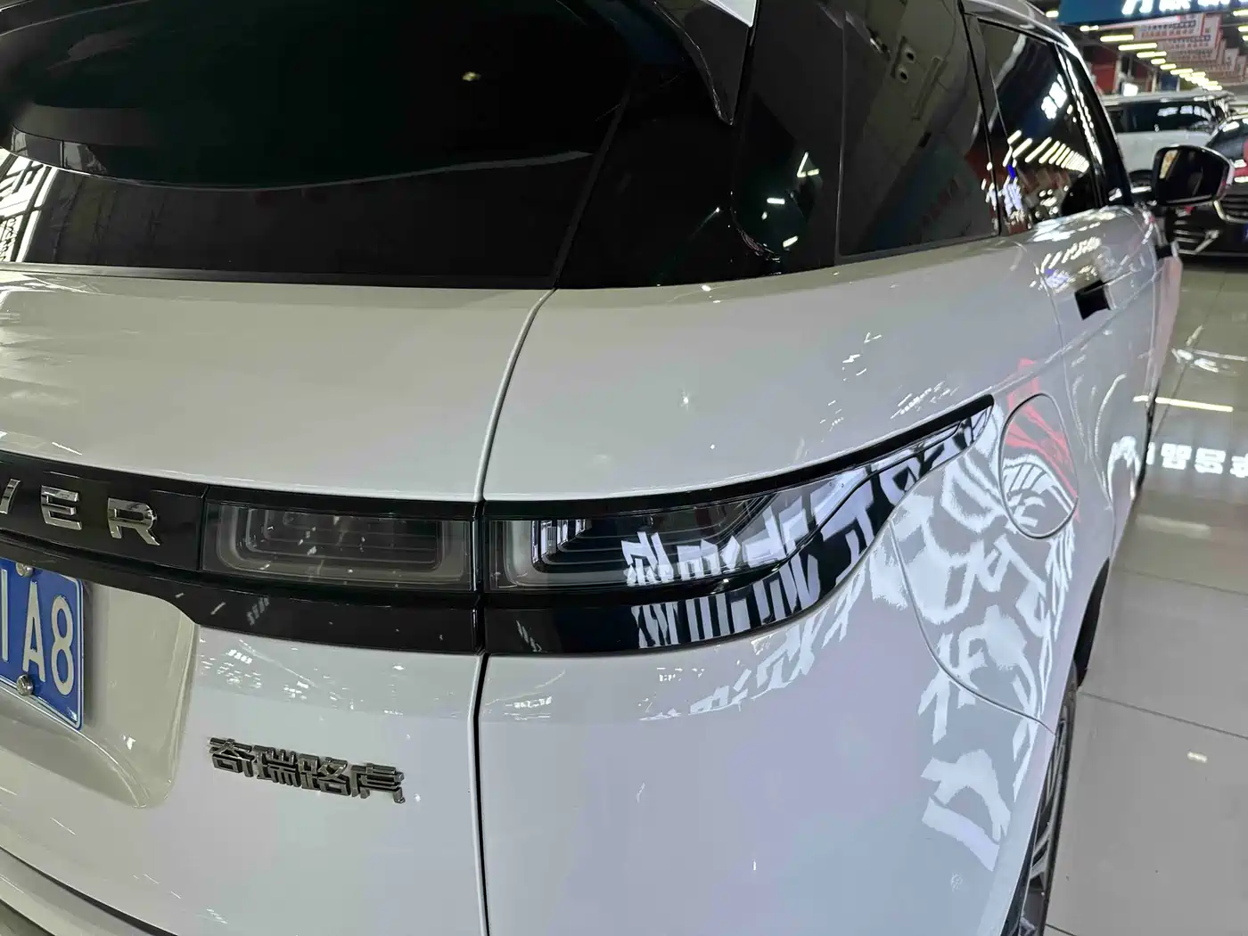 Land Rover Range Rover Evoque 2022 Facelift Range Rover Evoque L 249PS R-Dynamic Luxury фото 20