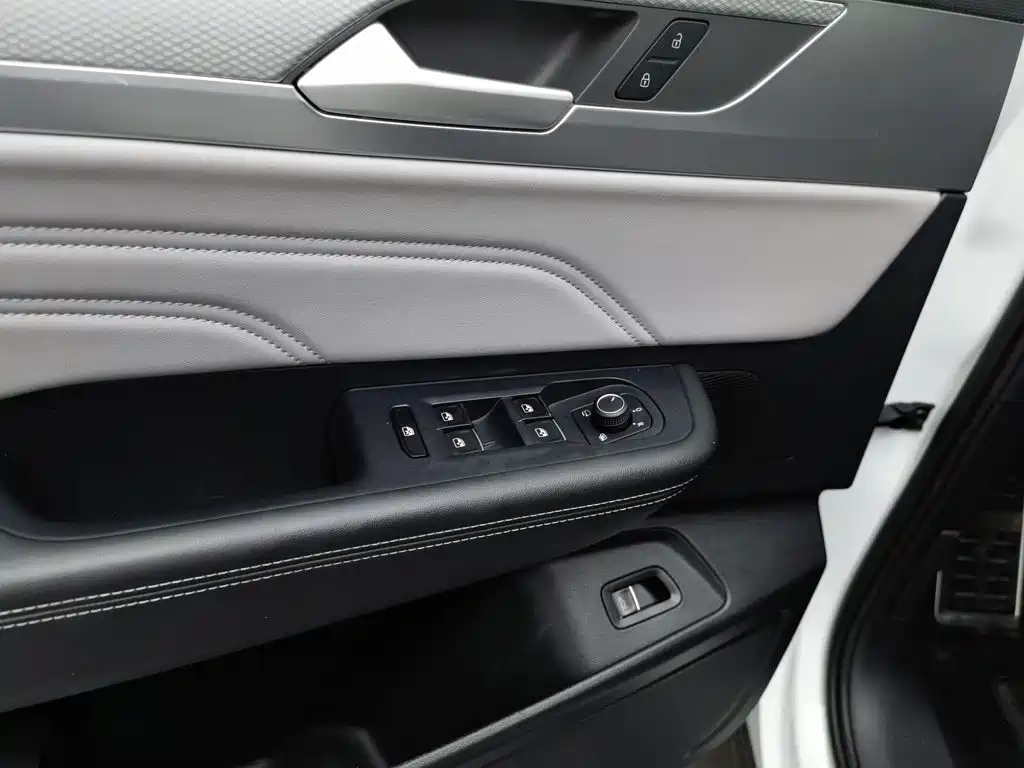 Photo 9 - Volkswagen Talagon
