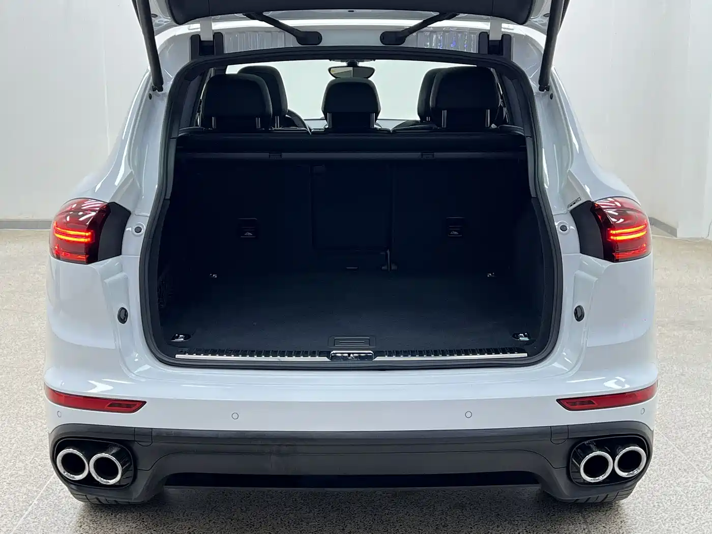 Porsche Cayenne 2016 Cayenne Platinum Edition 3.0T фото 30