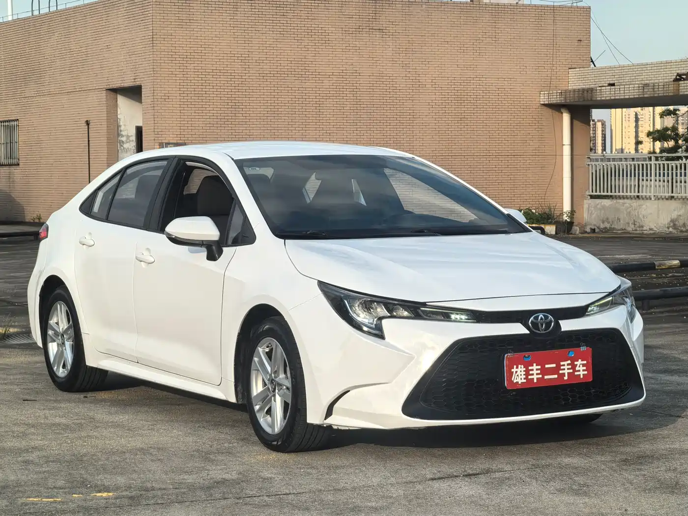 Toyota Levin 2022 TNGA 1.5L CVT Progressive Edition фото 3