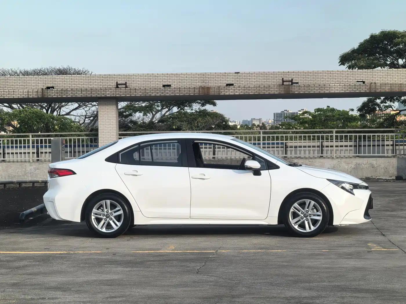 Toyota Levin 2022 TNGA 1.5L CVT Progressive Edition фото 4
