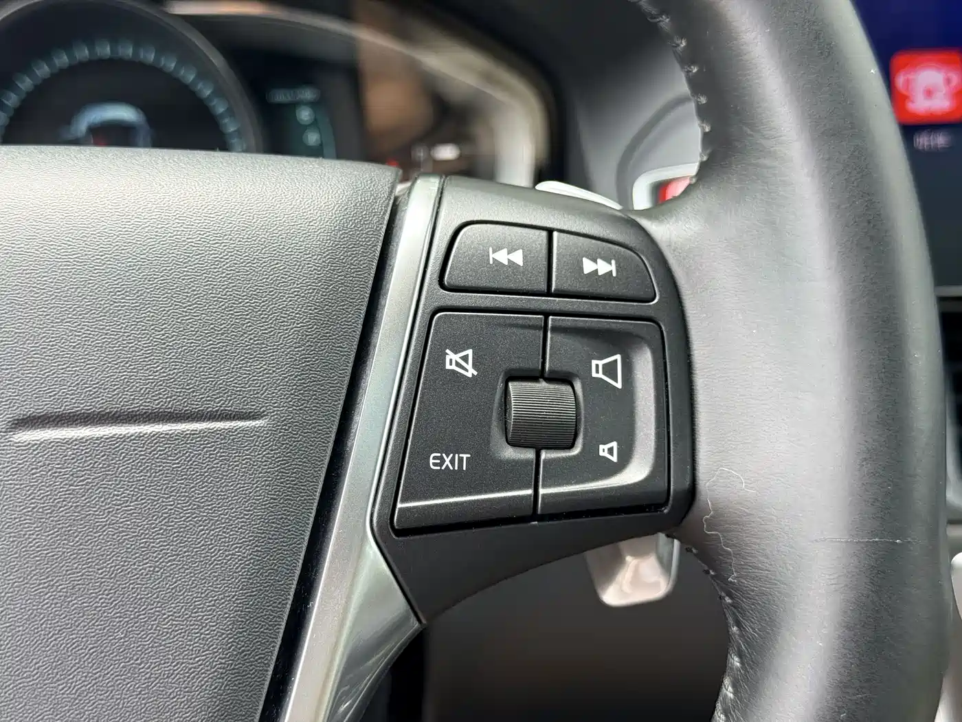Photo 20 - Volvo XC60 (Import)