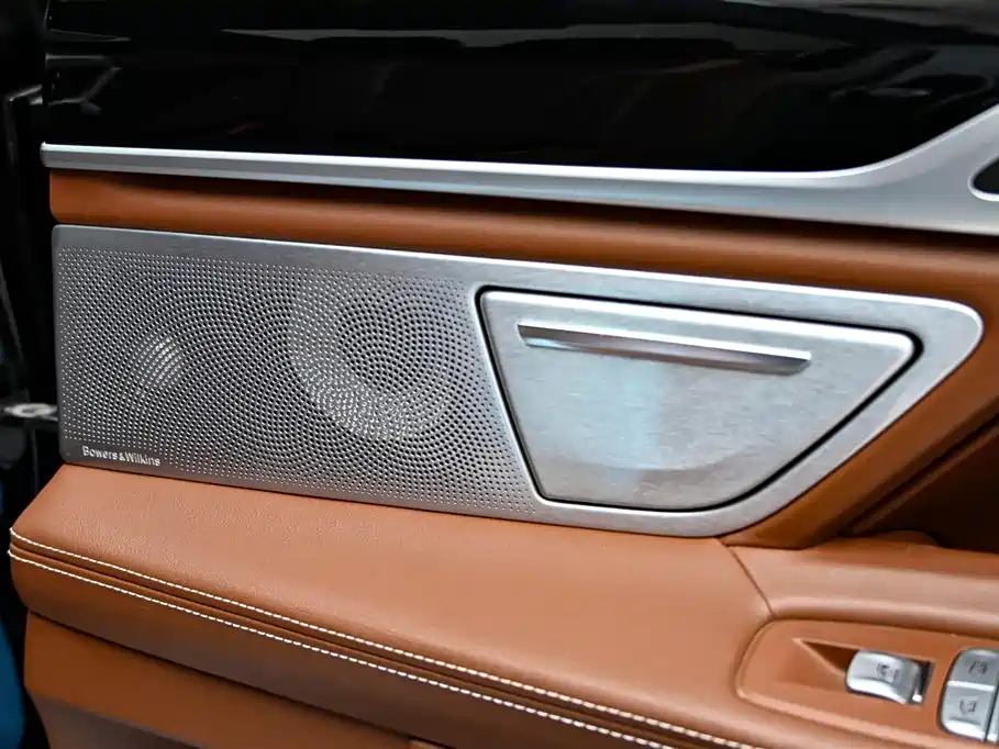 BMW 7 Series 2018 740Li xDrive Premium Type M Sport Package фото 29