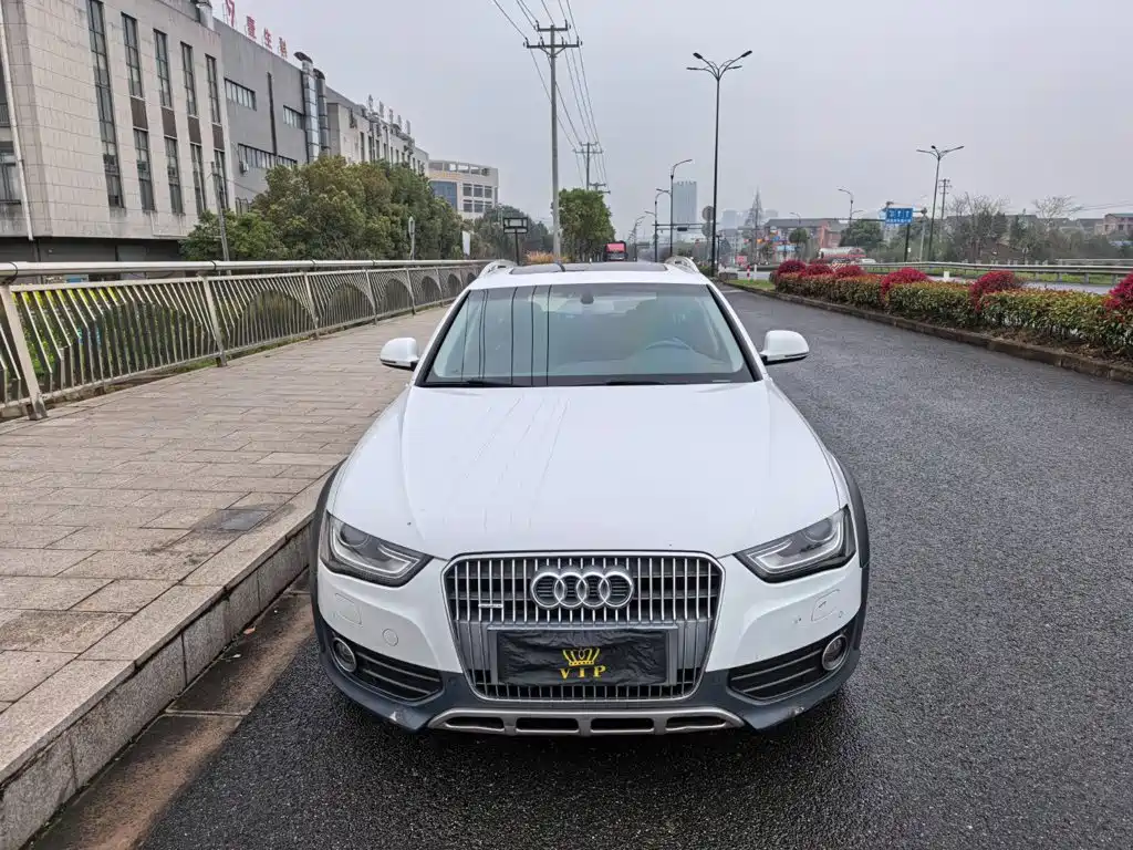 Audi A4 (Import) 2016 2014 40 TFSI allroad quattro plus