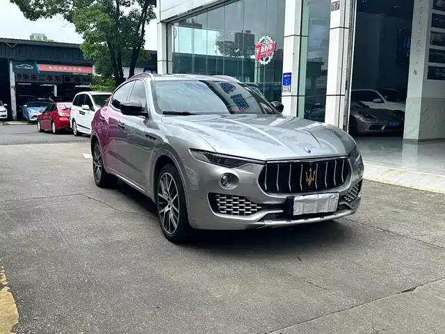 Maserati Levante 2016 3.0T Standard — фото 3