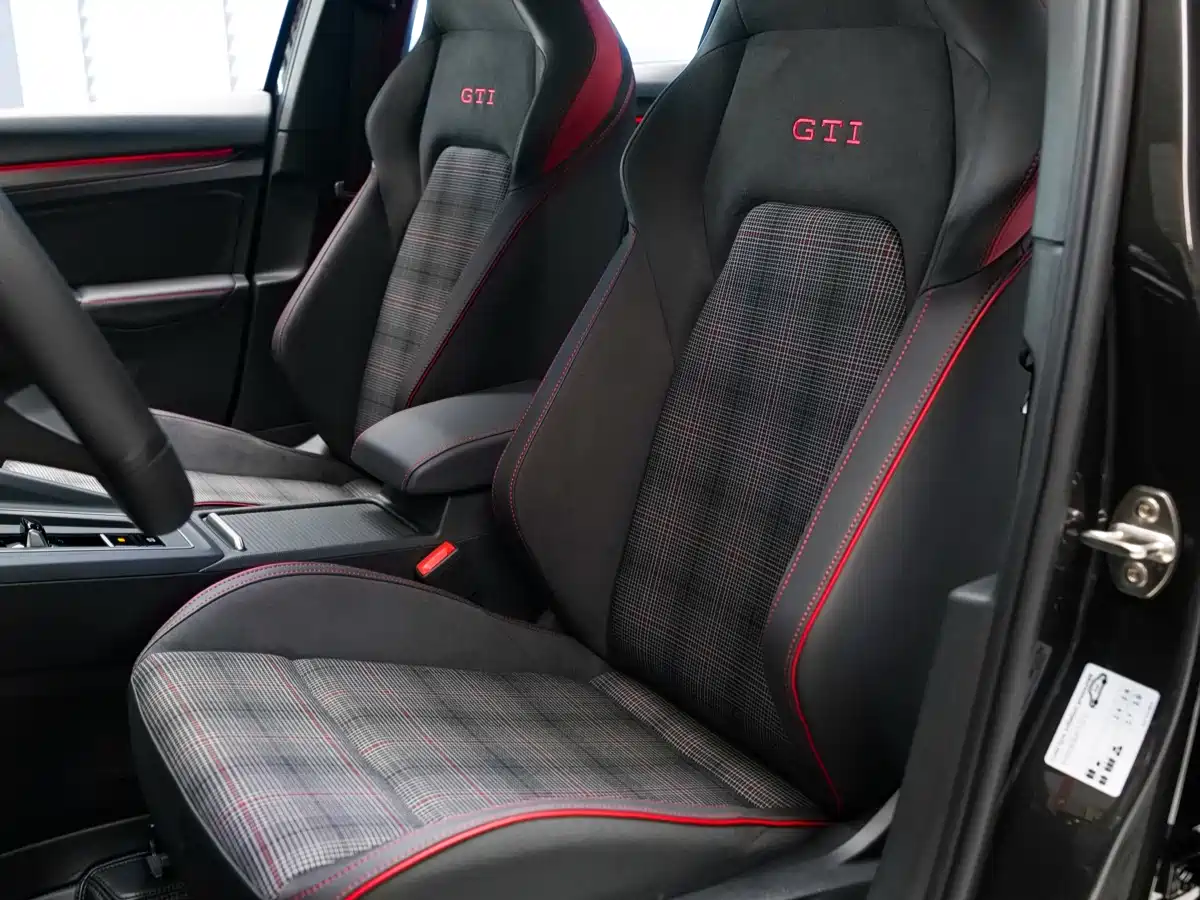 Volkswagen Golf GTI 2025 380TSI DSG GTI фото 14