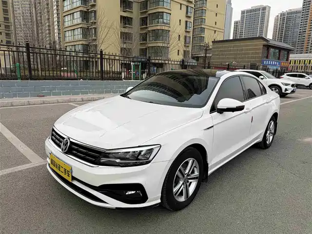 Volkswagen Lamando 2021 230TSI DSG Fashion Edition