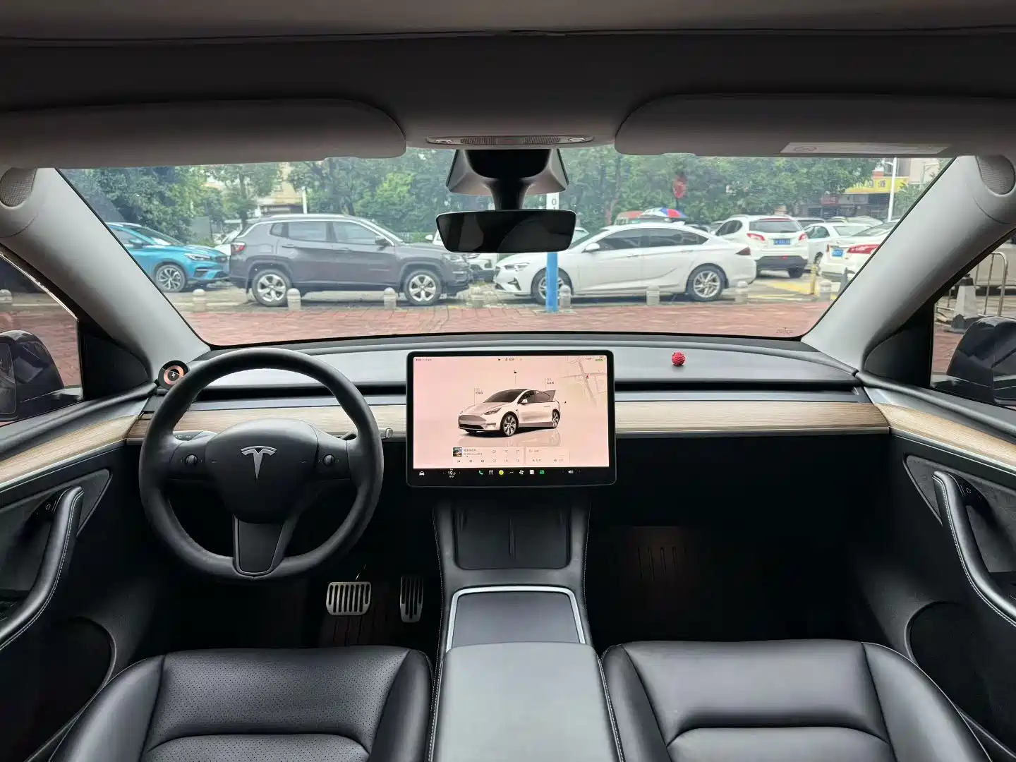 Фото 6 - Tesla Model Y