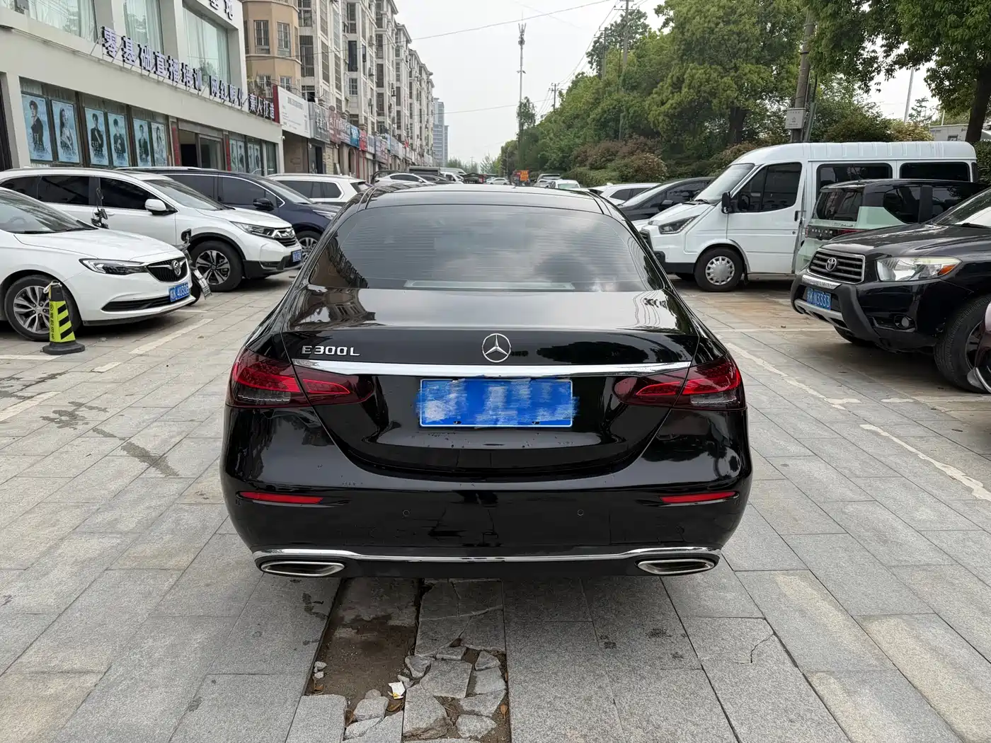 MERCEDES-BENZ E-CLASS