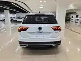 Фото 5 - Volkswagen Tiguan L