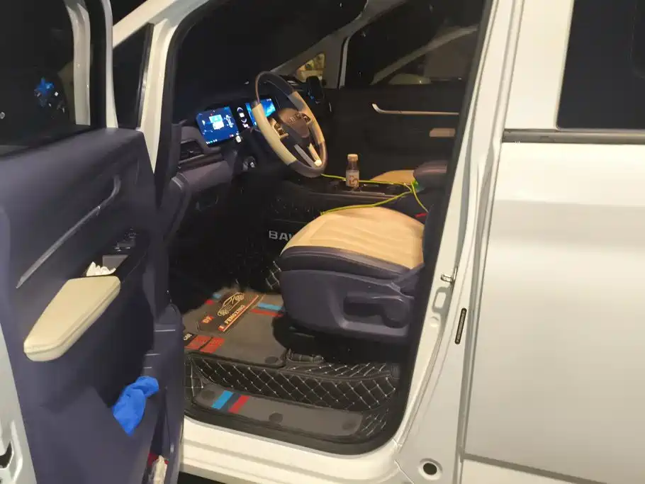 BAW (Beijing Automobile Works) Ruisheng Ace M7 EV 2025