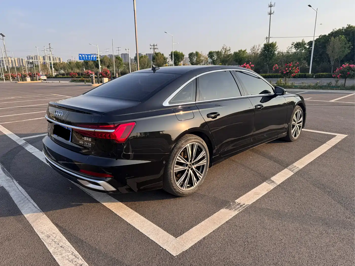 Audi A6L 2023 45 TFSI quattro Premium Dynamic фото 6