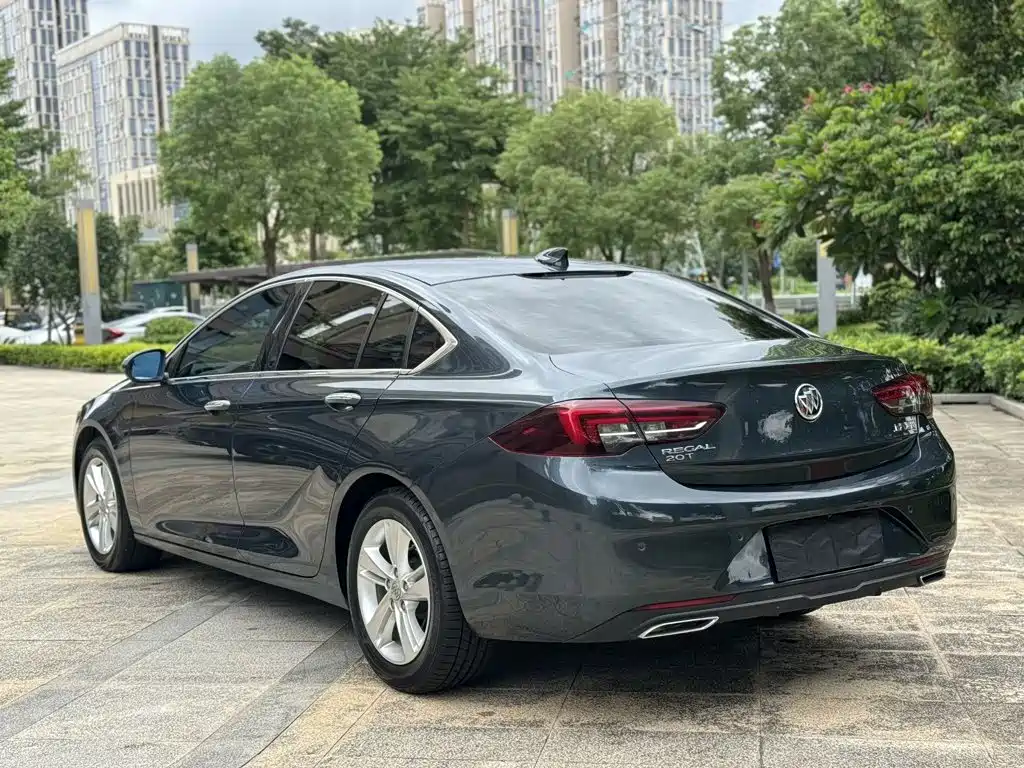 Фото 8 - Buick Regal