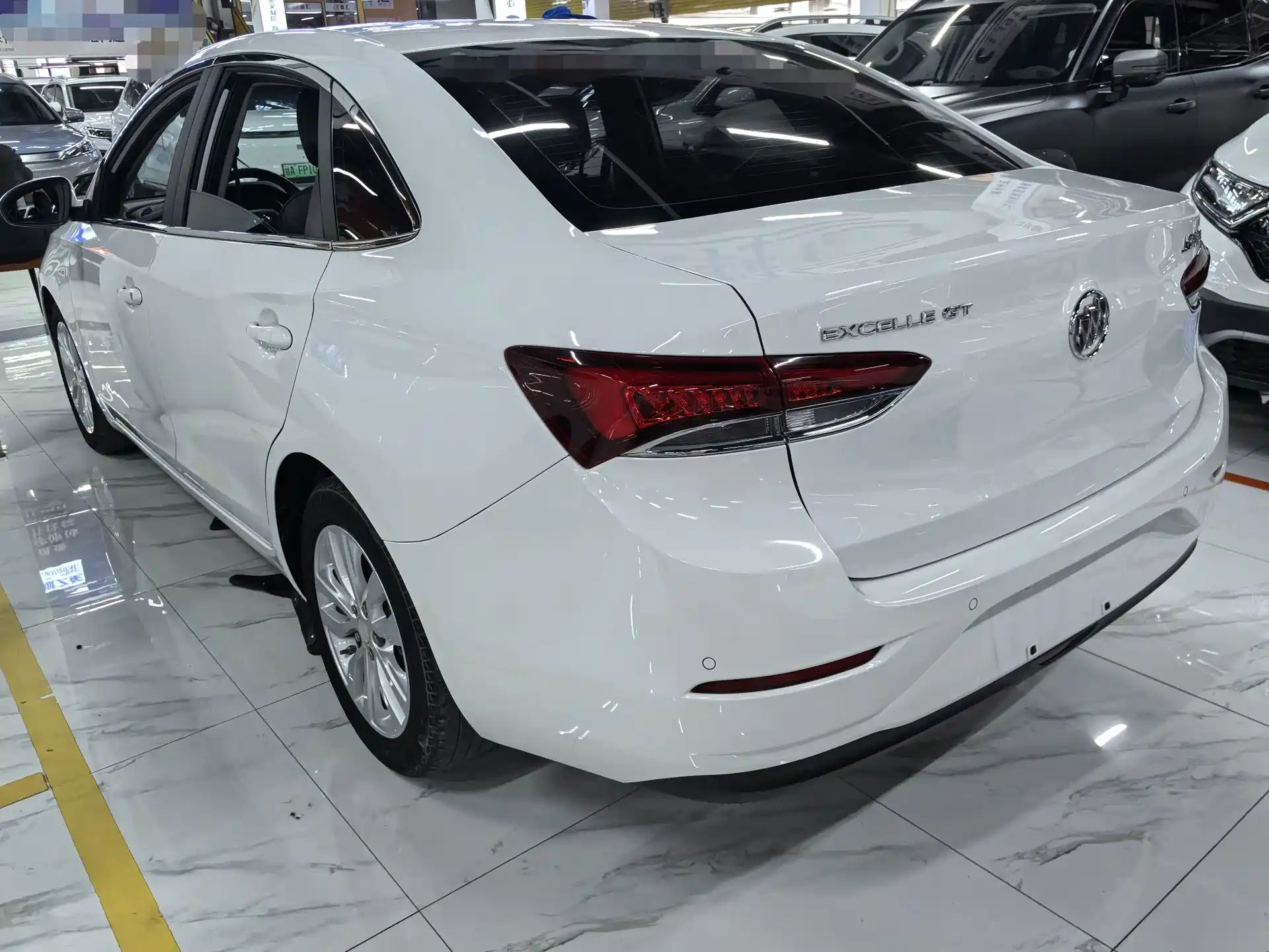 Фото 4 - Buick Excelle