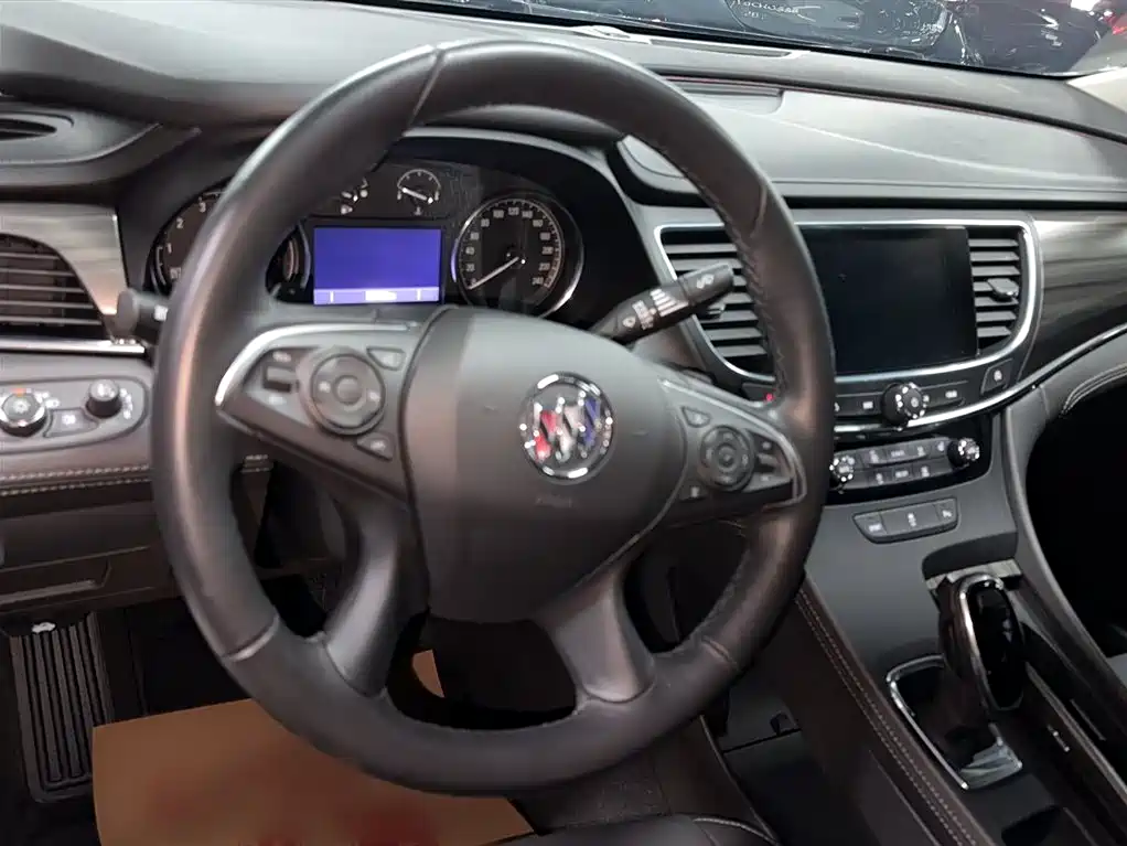 Buick LaCrosse 2022 652T Luxury фото 2
