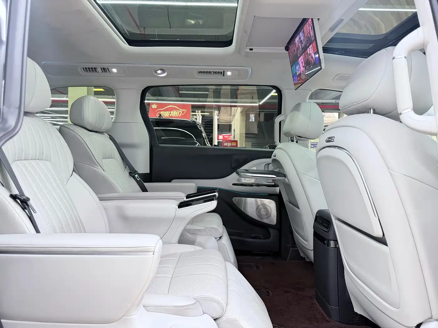 Voyah Auto Voyah Dreamer 2025 PHEV AWD Flagship Kunpeng Edition фото 14