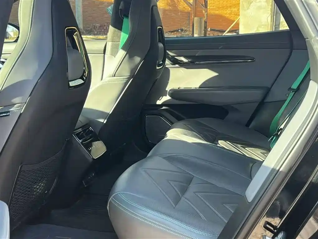 ZEEKR EXTREME KRYPTON 001