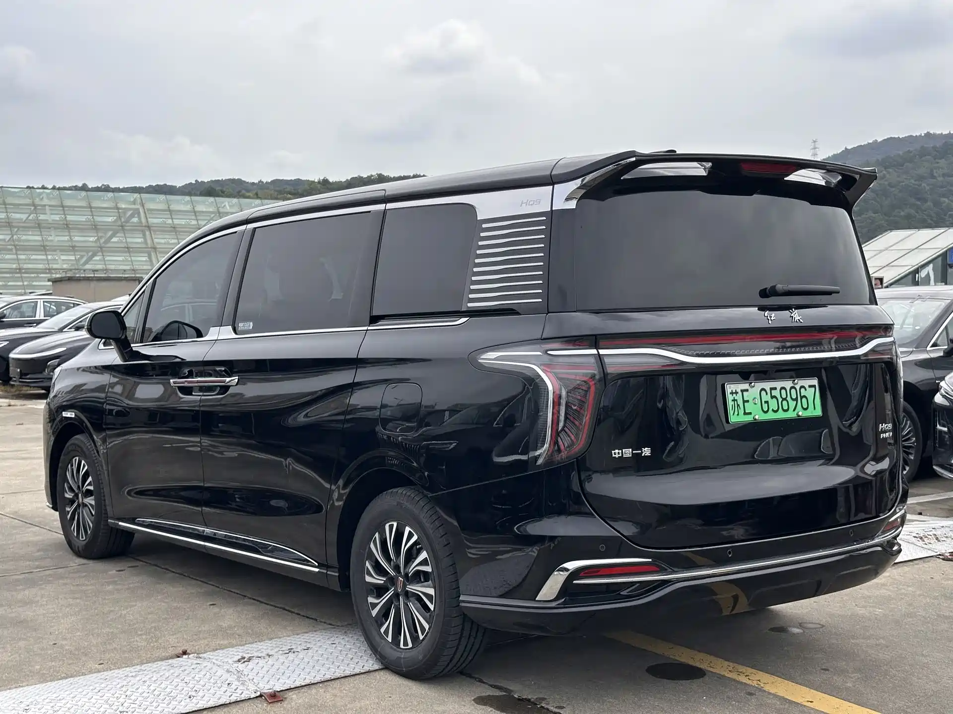 Фото 7 - Hongqi HQ9 PHEV