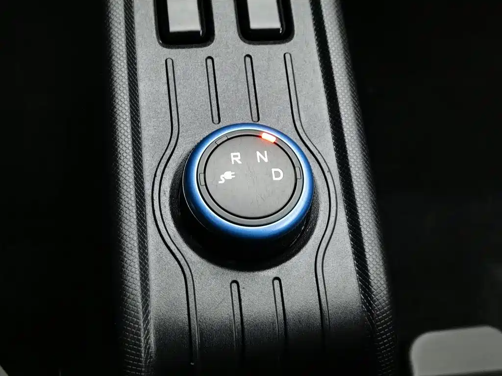 WULING AUTOMOBILE HONGGUANG MINIEV