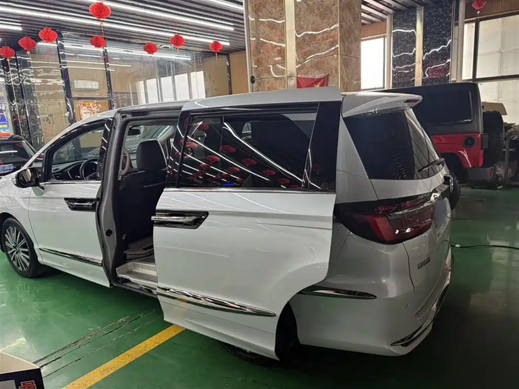 Honda Elysion 2024 2024 2.0L e:HEV Luxury Edition