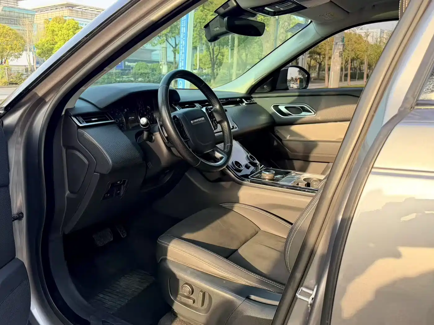 Land Rover Range Rover Velar 2020 P250 фото 4