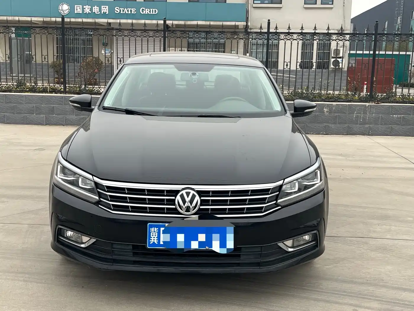 Volkswagen Passat 2017 330TSI DSG Prestige фото 2