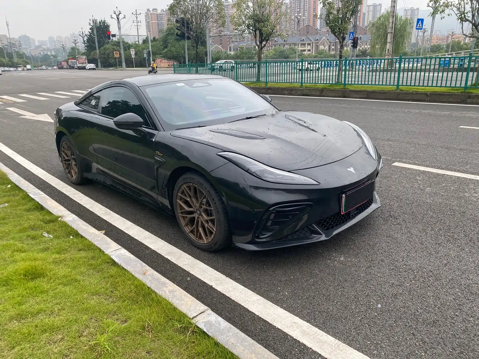 Photo 3 - Nezha Auto Nezha GT