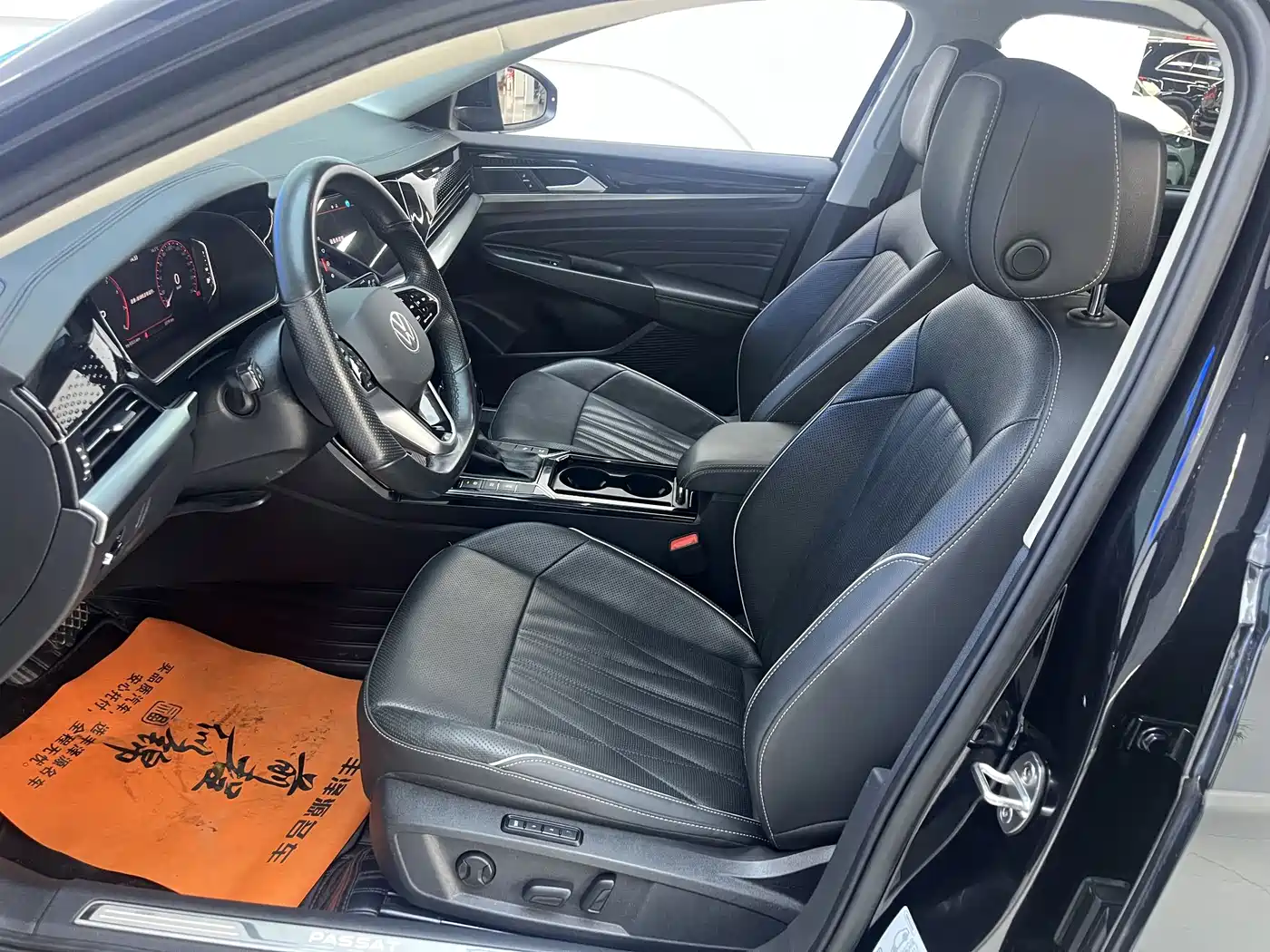 Volkswagen Passat 2023 330TSI Premium Edition фото 7