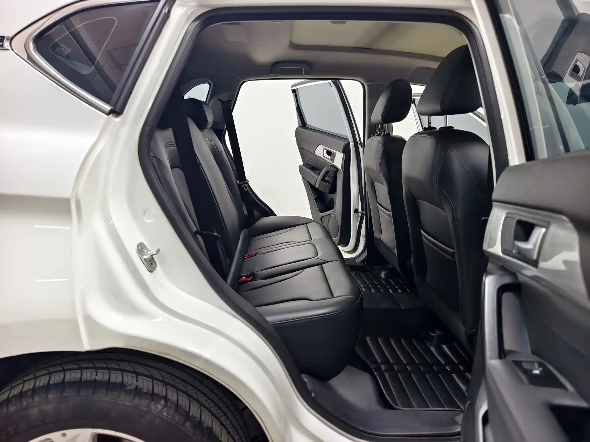 Фото 16 - Haval H2