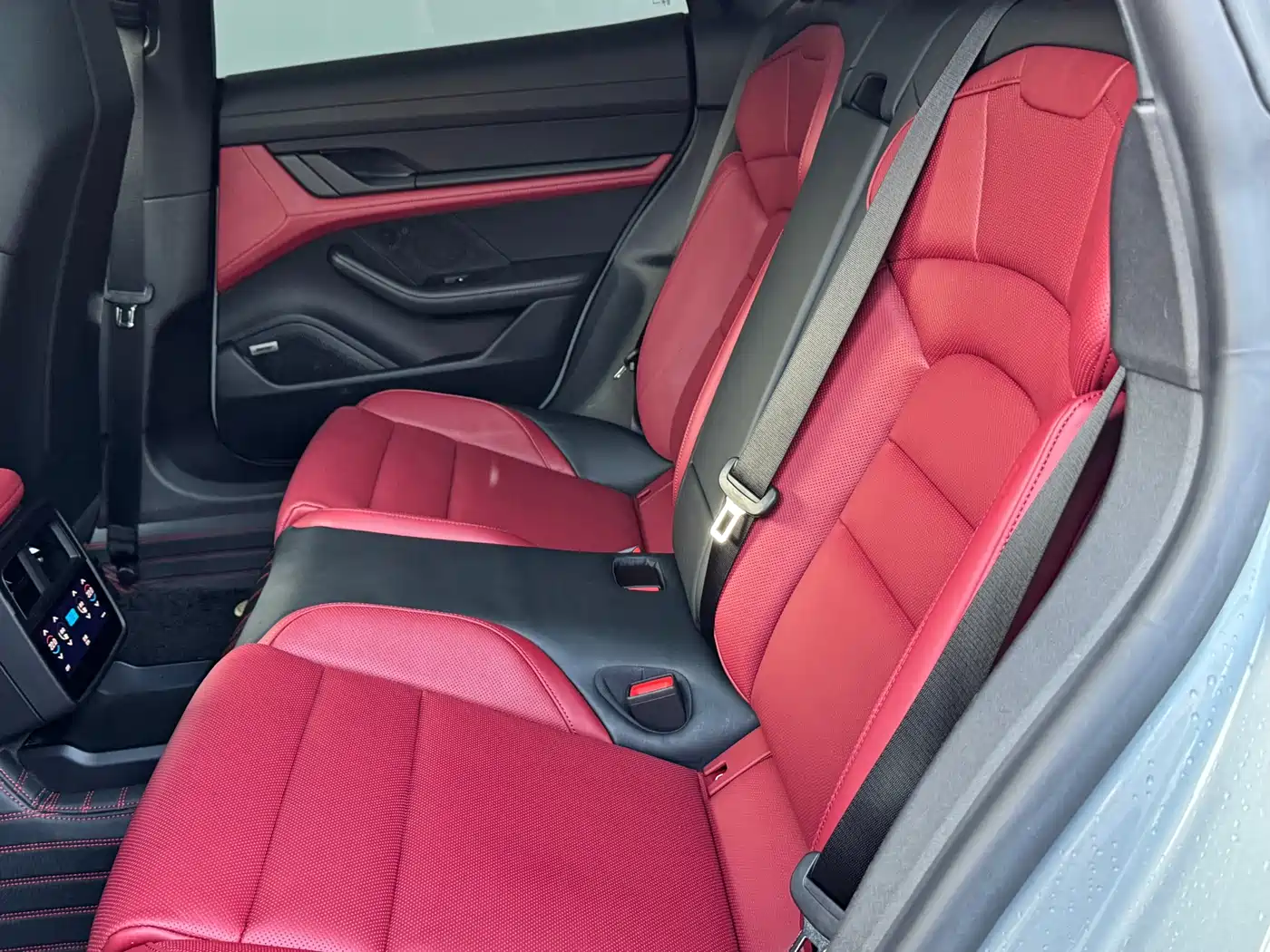 Porsche Taycan 2022 Taycan фото 10
