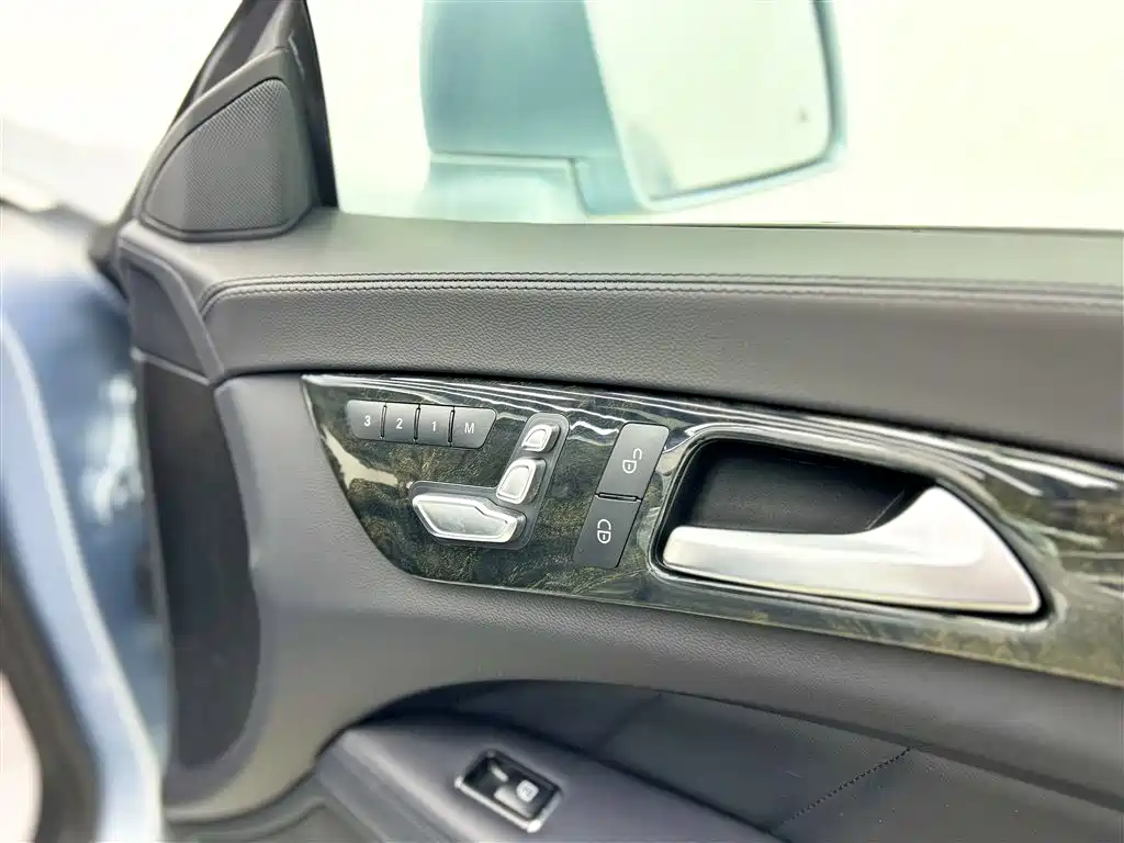 Mercedes-Benz CLS 2015 CLS 320 фото 15