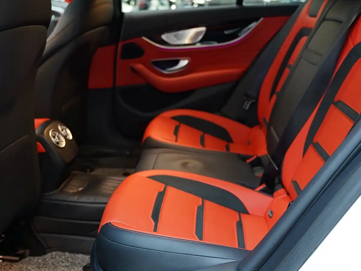 MERCEDES-BENZ AMG GT