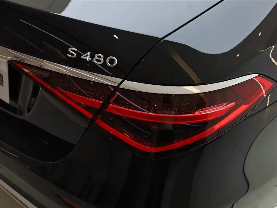 MERCEDES-BENZ MAYBACH S-CLASS