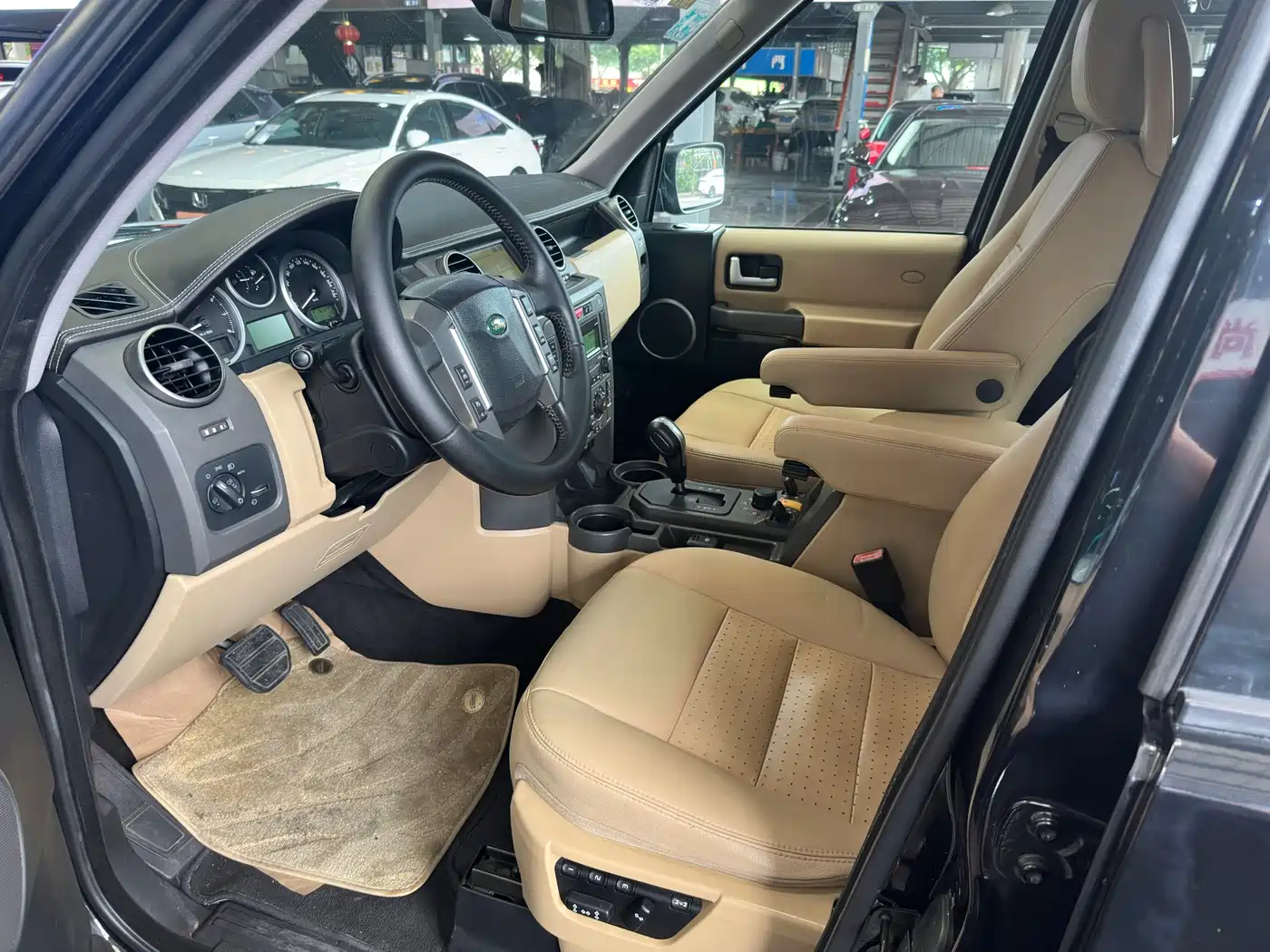 Land Rover Discovery 2005 Model 4.0 SC V6 HSE фото 16
