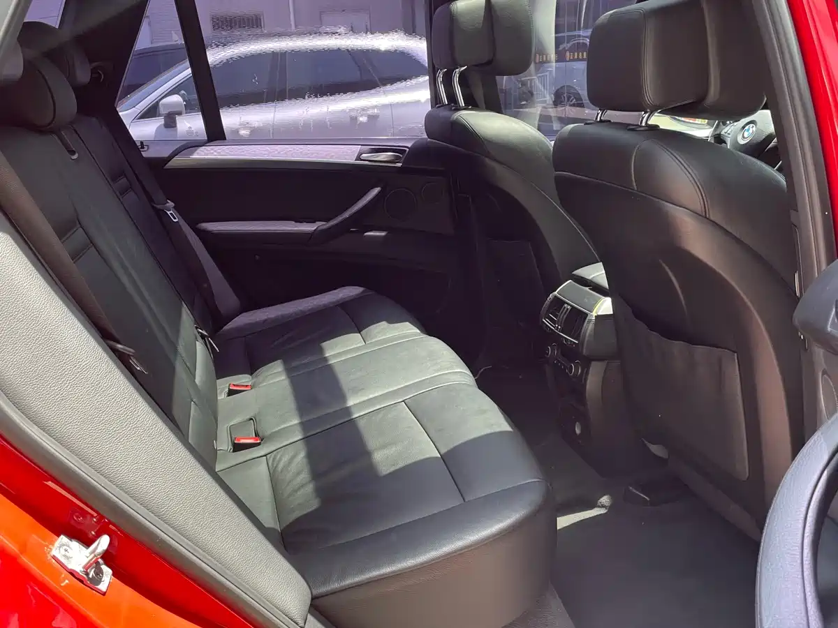 BMW X5 M 2010 X5 M фото 17