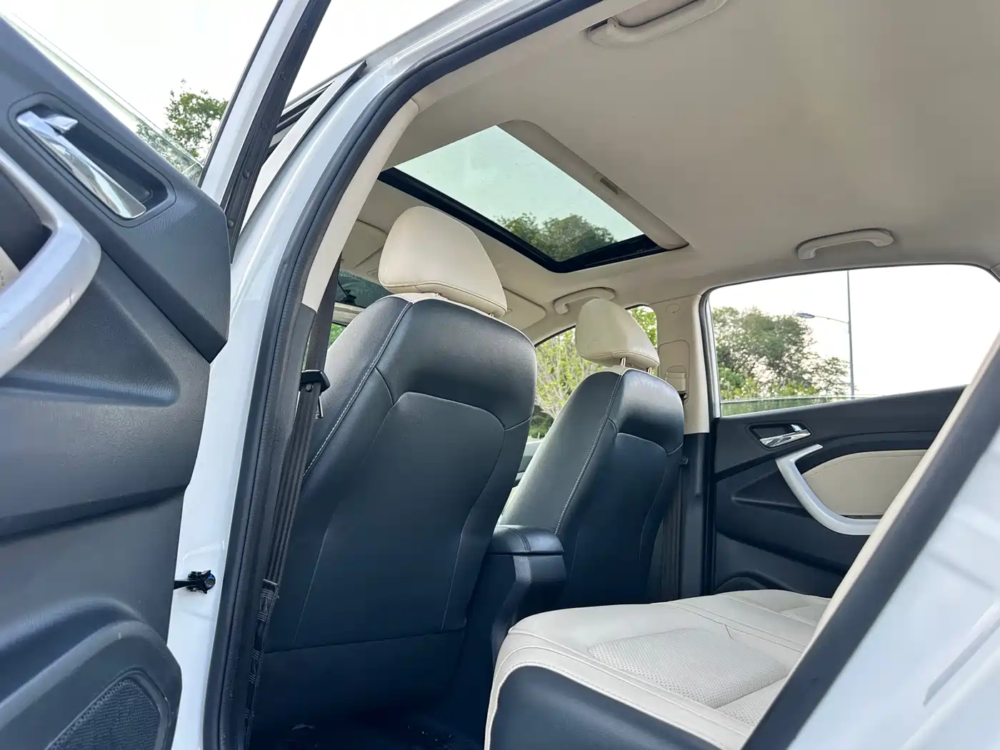 Changan Yuexiang V7 2015 2015 1.6L Manual LeXiang Type China IV