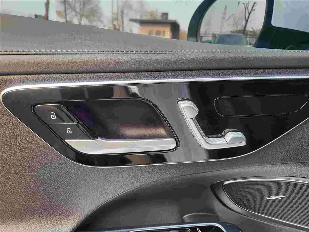 Mercedes-Benz C-Class 2024 Facelift C 260 L Sport фото 7