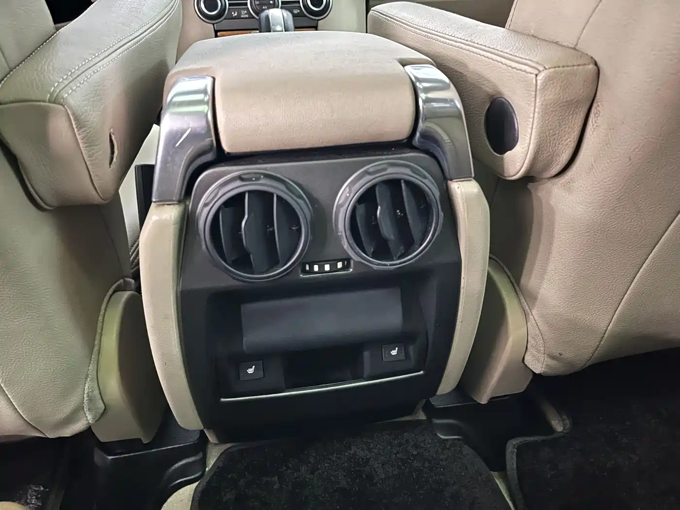 Land Rover Discovery 2012 3.0 SDV6 HSE Diesel фото 12