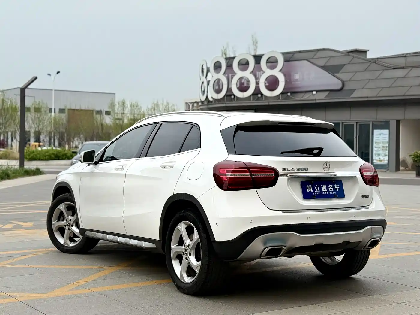 Mercedes-Benz GLA 2018 GLA 200 Dynamic фото 4