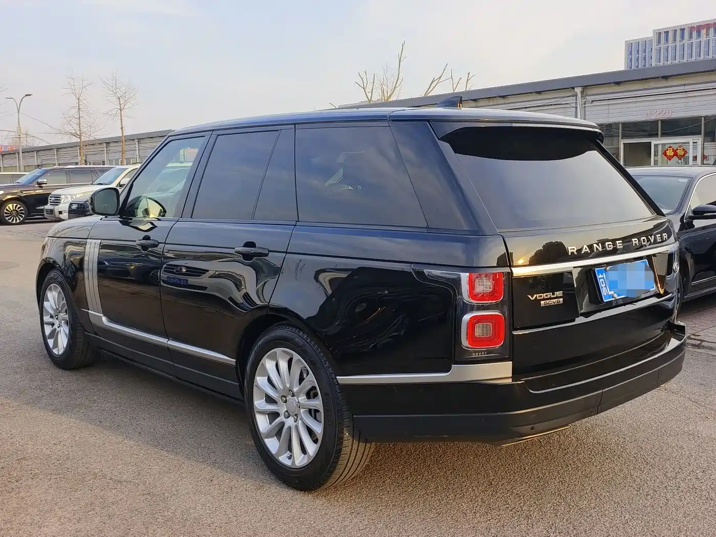 Land Rover Range Rover 2019 3.0 SCV6 Heritage Edition фото 6