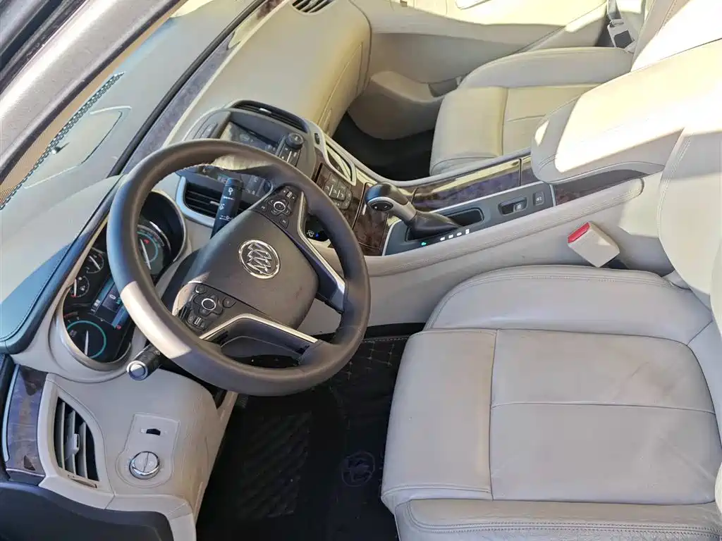 Buick LaCrosse 2013 2.0T SIDI Technology фото 8