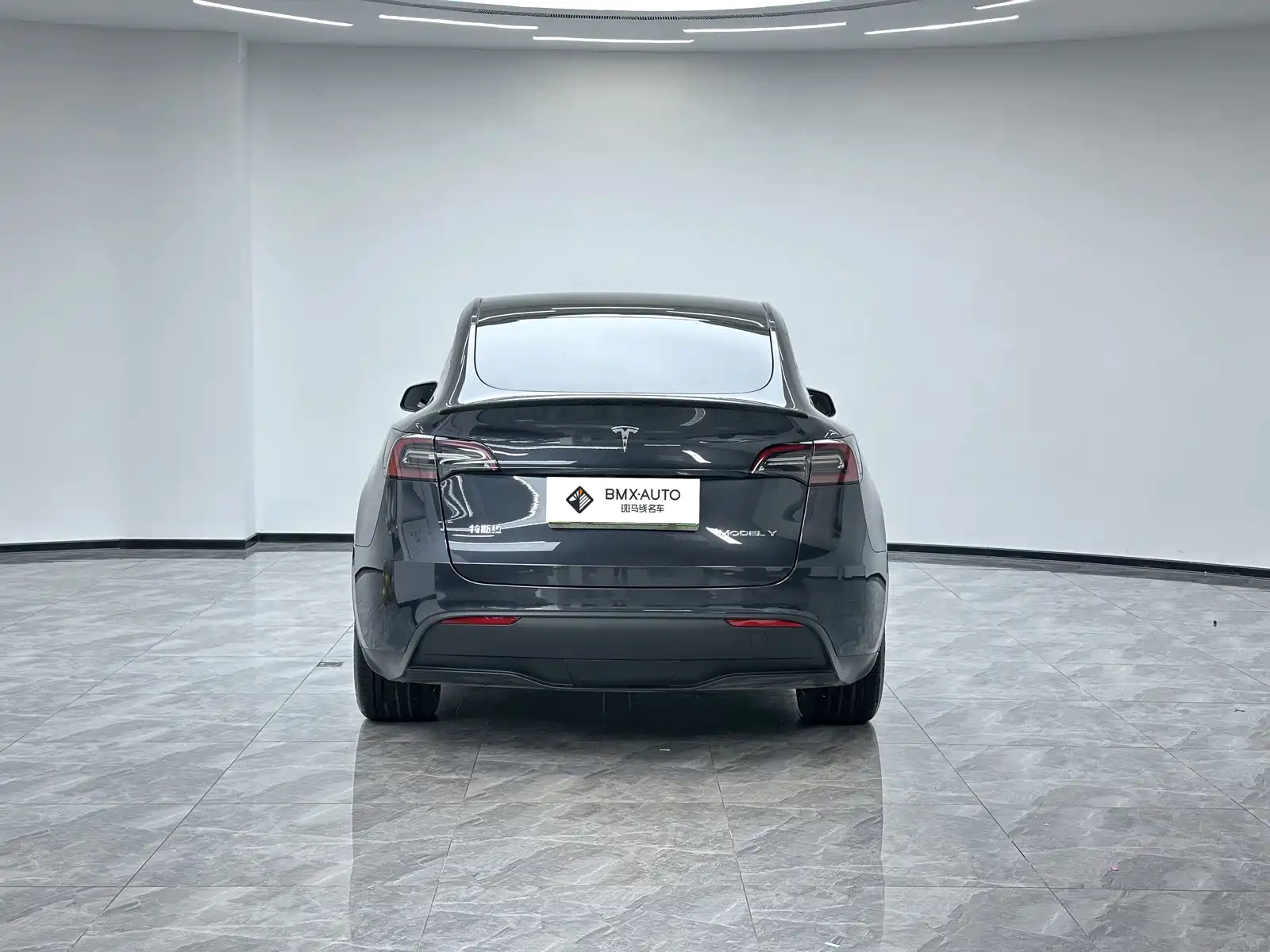 Фото 3 - Tesla Model Y