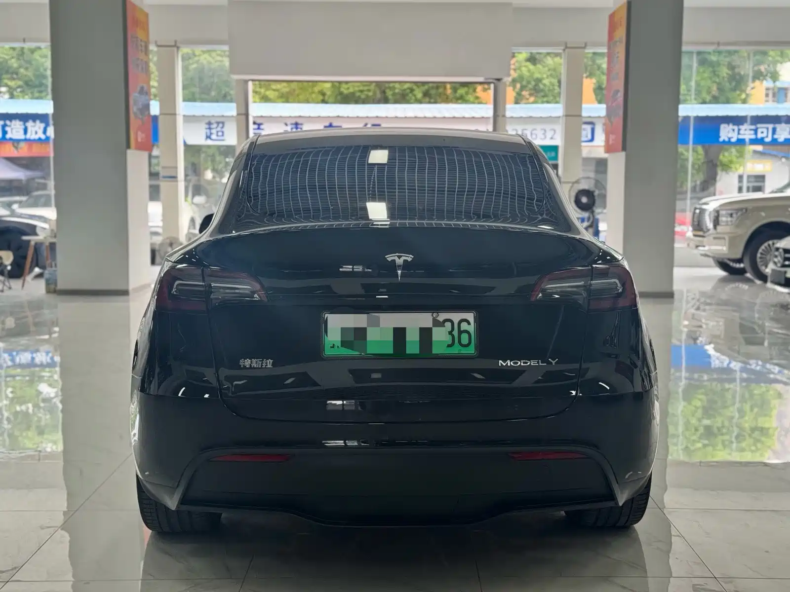 Фото 13 - Tesla Model Y