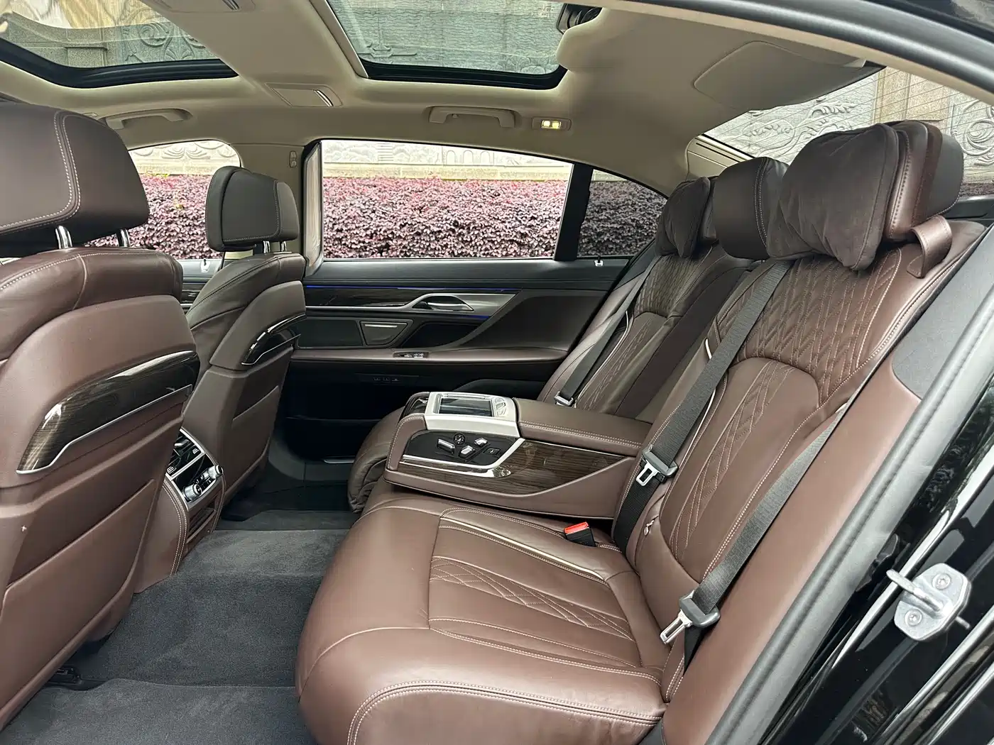 BMW 7 Series 2019 730Li Luxury Package фото 10