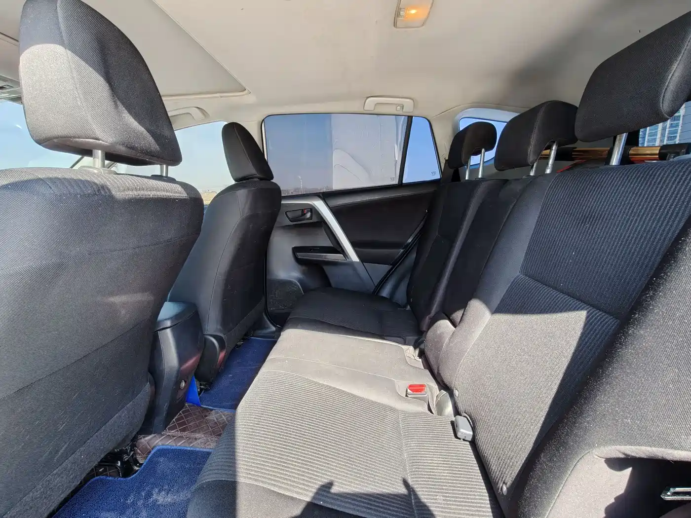Toyota RAV4 Rongfang 2018 2.0L CVT 2WD Trend X Edition фото 6
