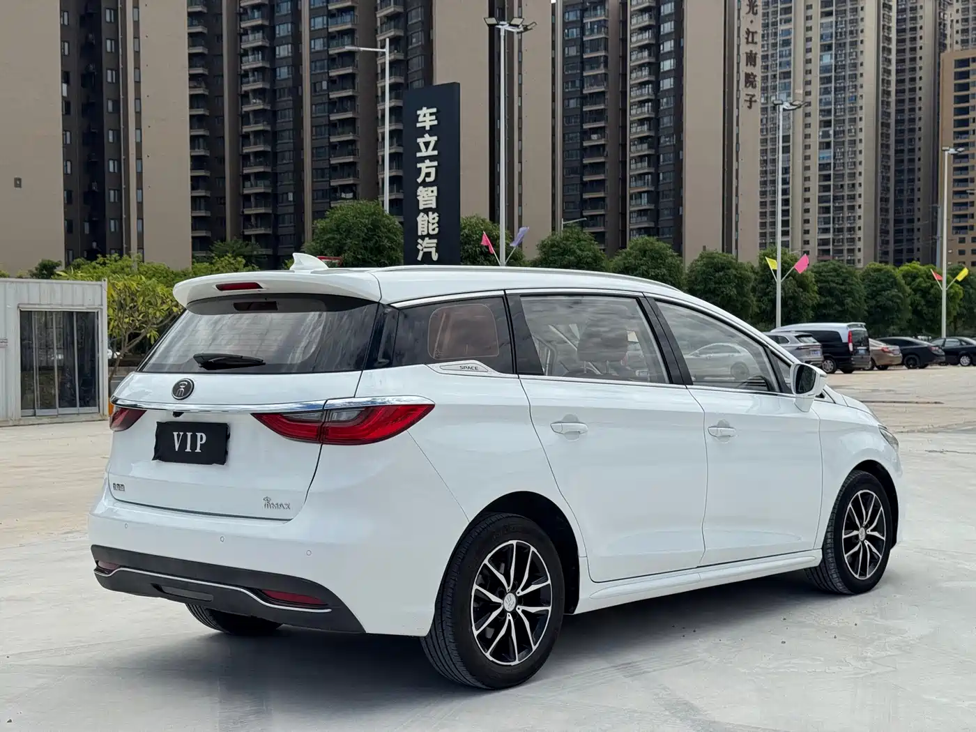 صورة 5 - BYD Song MAX