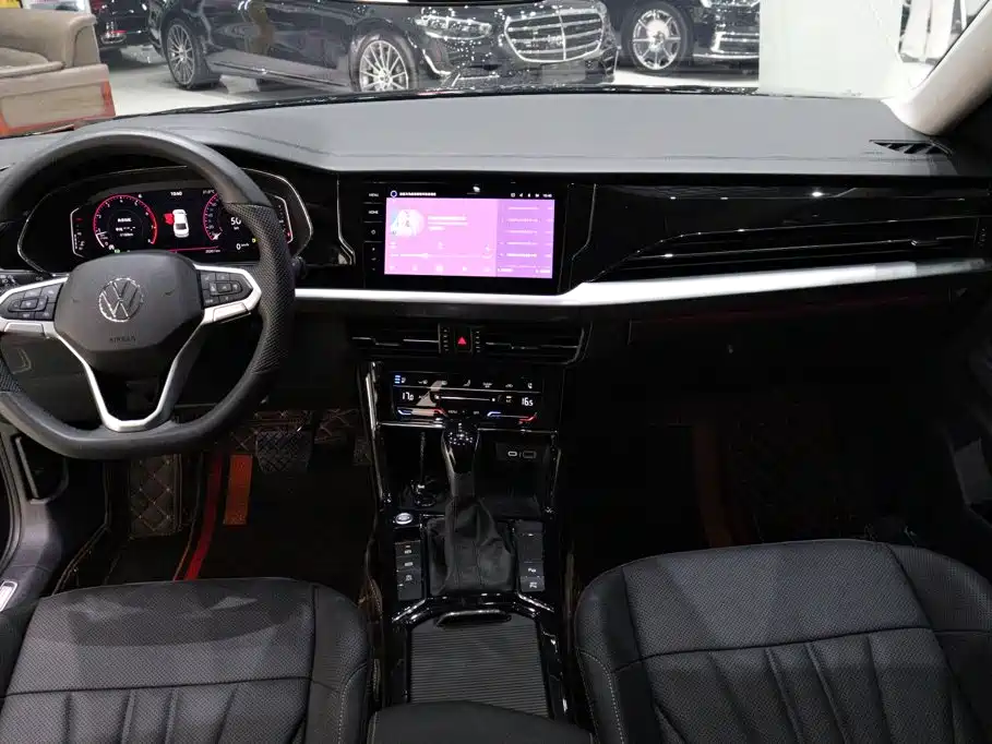 Volkswagen Passat 2025 2025 Outstanding 380TSI Dragon Glory Edition