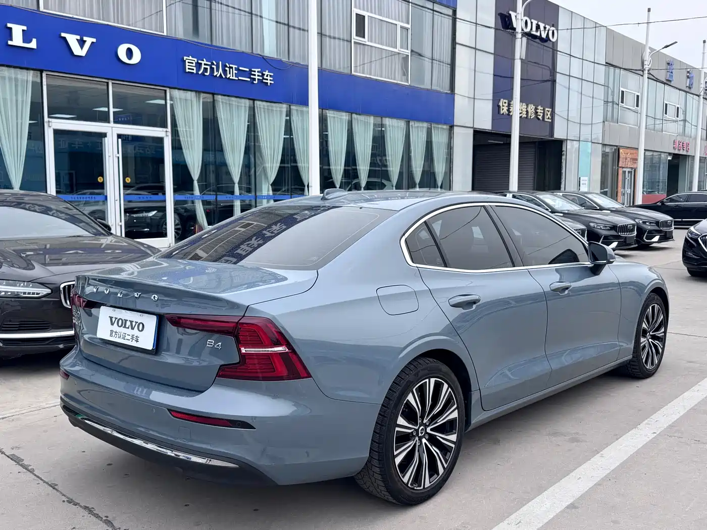 VOLVO S60