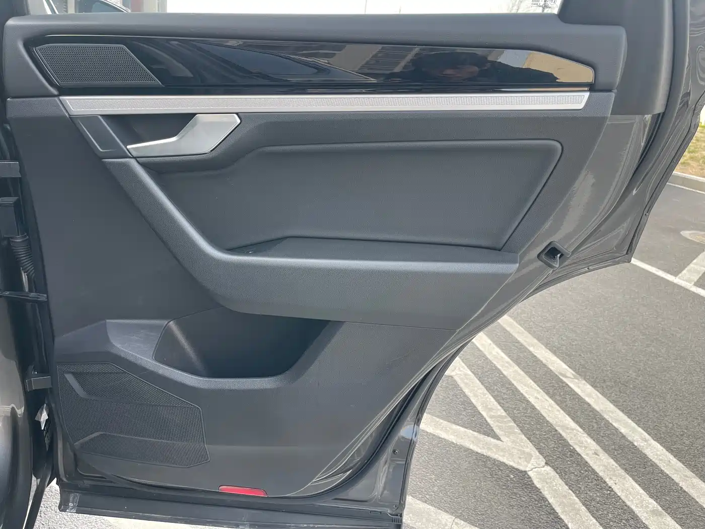 Volkswagen Touareg 2019 2.0TSI Pilot Edition China VI фото 25