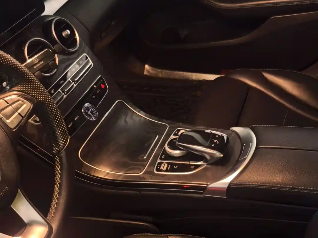 Mercedes-Benz C-Class 2015 Facelift C 200 L Sport фото 14